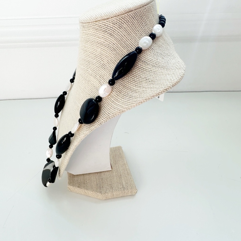 NWT Genuine Black Onyx, Agate & Pearls Necklace Beaded Black White - Picture 6 of 7